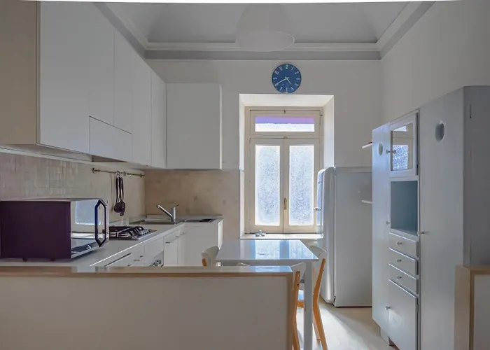 Santa Domenica Apartment *
