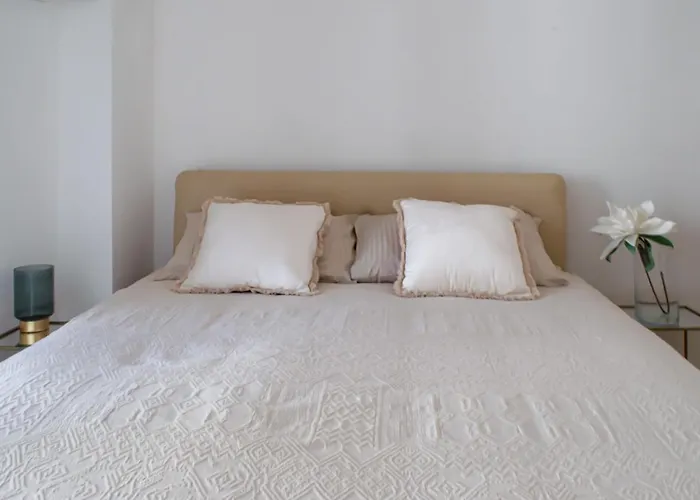 Santa Domenica Apartment *
